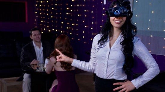 Genç Çift, Yıldönümlerinde Ateşli Garsonu Aralarına Alıyor Türkçe Altyazılı Porno