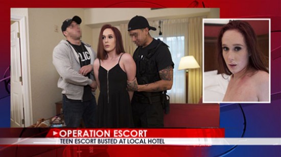 Genç Oruspu Otel Odasında Sikişirken  Yakalanıyor Türkçe Altyazılı Porno
